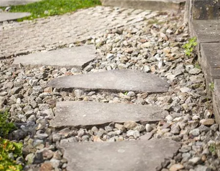 Neue Gartenwege anlegen